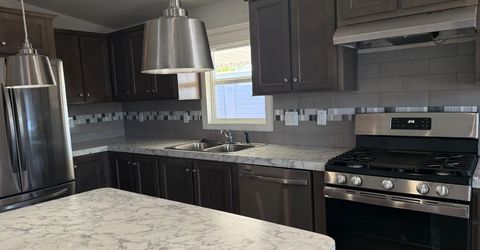 6705 Capitol Circle, Sacramento, CA 95828 Photo