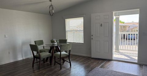 6705 Capitol Circle, Sacramento, CA 95828 Photo