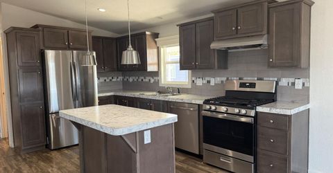 6705 Capitol Circle, Sacramento, CA 95828 Photo