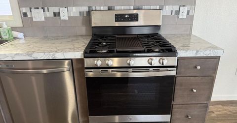 6705 Capitol Circle, Sacramento, CA 95828 Photo