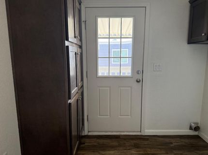 6705 Capitol Circle, Sacramento, CA 95828 Photo