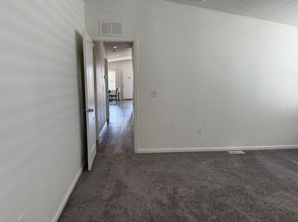 6705 Capitol Circle, Sacramento, CA 95828 Photo