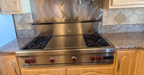 6705 Capitol Circle, Sacramento, CA 95828 Photo