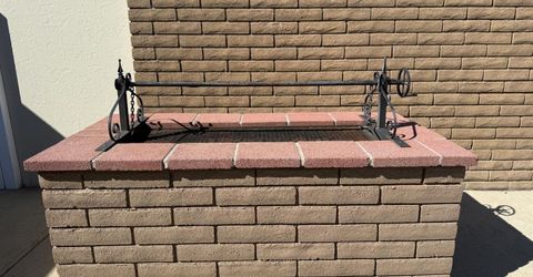 6705 Capitol Circle, Sacramento, CA 95828 Photo