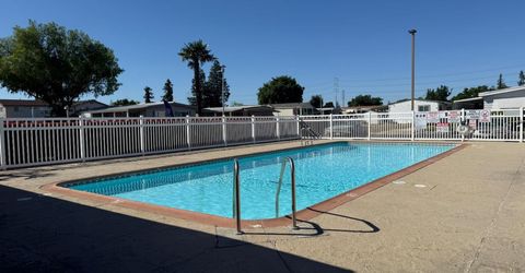 6705 Capitol Circle, Sacramento, CA 95828 Photo