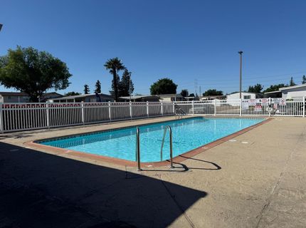 6705 Capitol Circle, Sacramento, CA 95828 Photo