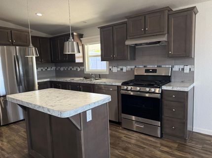 6705 Capitol Circle, Sacramento, CA 95828 Photo