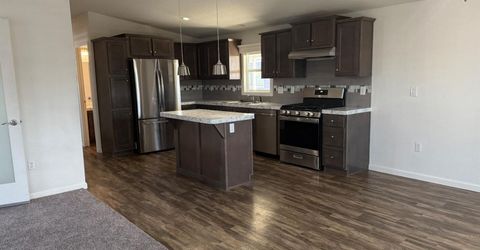 6705 Capitol Circle, Sacramento, CA 95828 Photo