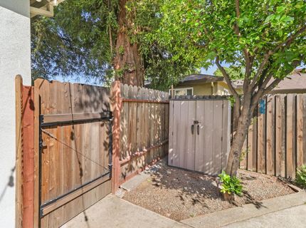 6026-6022 Sandlin Way, Sacramento, CA 95819 Photo