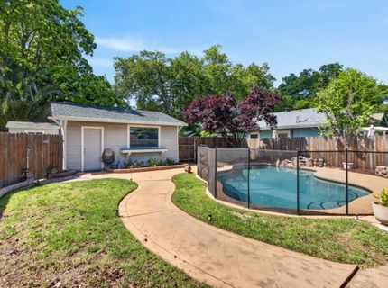 137 Earl Ave, Roseville, CA 95678 Photo