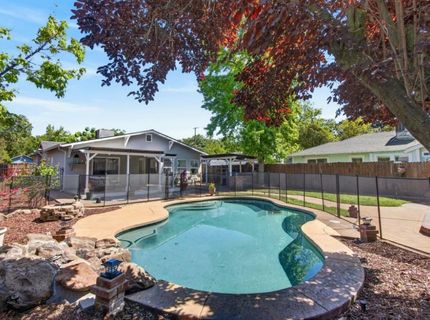 137 Earl Ave, Roseville, CA 95678 Photo
