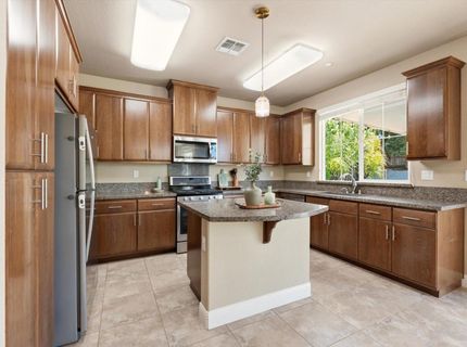 2113 Dripping Rock Ln, Lincoln, CA 95648 Photo