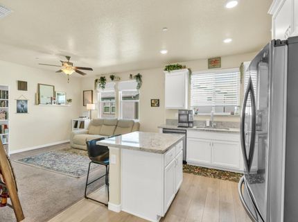 4210 Ocean Ln, Elk Grove, CA 95757 Photo