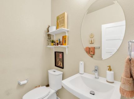 4210 Ocean Ln, Elk Grove, CA 95757 Photo