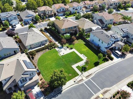 4210 Ocean Ln, Elk Grove, CA 95757 Photo