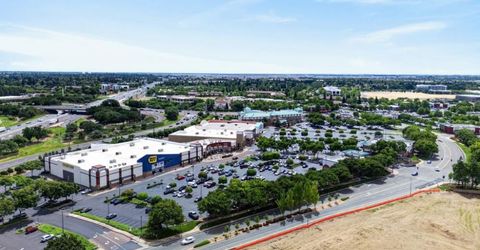 9028 Willowberry Way, Elk Grove, CA 95758 Photo