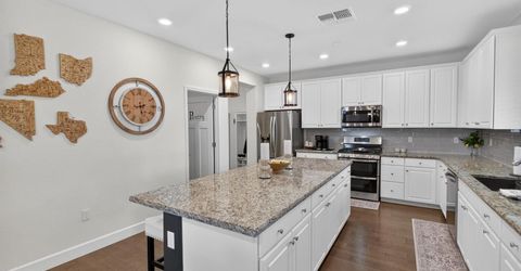 9331 Coral Bell Way, Sacramento, CA 95829 Photo