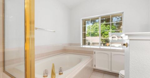 14 Las Uvas Ct, Sacramento, CA 95833 Photo