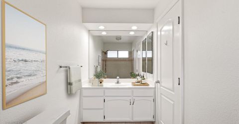 14 Las Uvas Ct, Sacramento, CA 95833 Photo