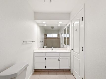 14 Las Uvas Ct, Sacramento, CA 95833 Photo