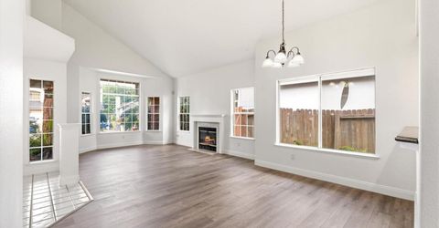 14 Las Uvas Ct, Sacramento, CA 95833 Photo