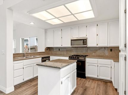 14 Las Uvas Ct, Sacramento, CA 95833 Photo