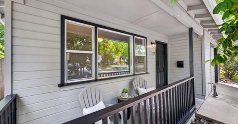 327 22nd St, Sacramento, CA 95816 Photo