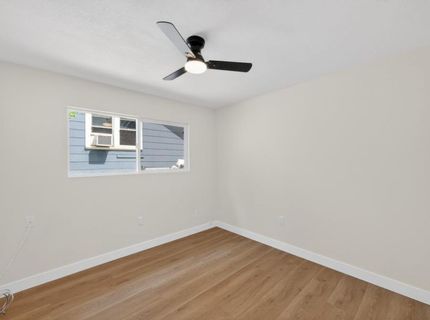 327 22nd St, Sacramento, CA 95816 Photo