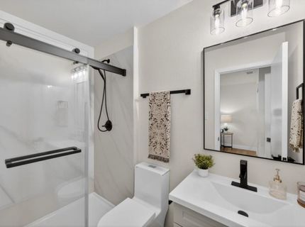 327 22nd St, Sacramento, CA 95816 Photo