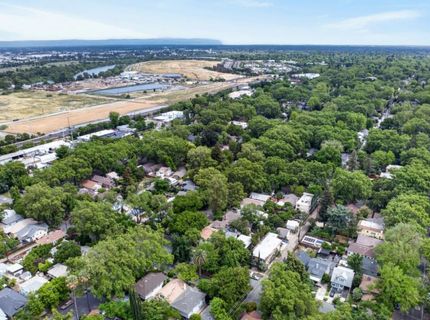 327 22nd St, Sacramento, CA 95816 Photo