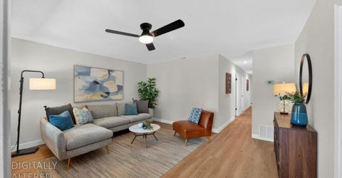 327 22nd St, Sacramento, CA 95816 Photo