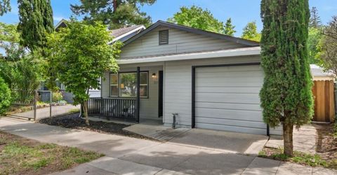 327 22nd St, Sacramento, CA 95816 Photo