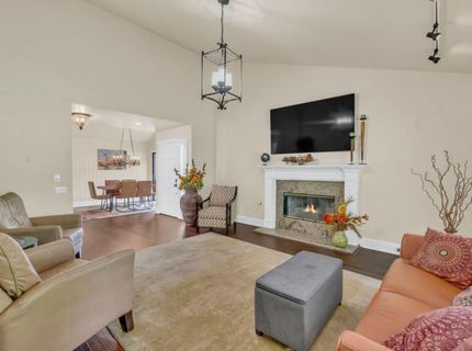 11647 Gold Country Blvd, Gold River, CA 95670 Photo