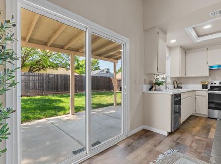 5925 Creighton Way, Sacramento, CA 95842 Photo