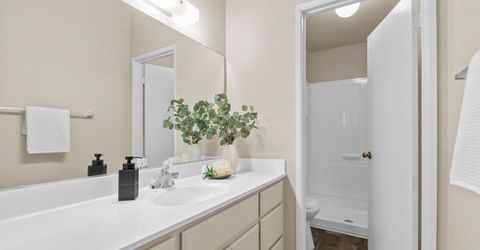 5925 Creighton Way, Sacramento, CA 95842 Photo