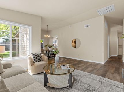 5925 Creighton Way, Sacramento, CA 95842 Photo