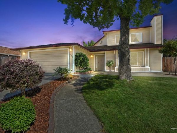 782 Crosswind Dr, Sacramento, CA 95838