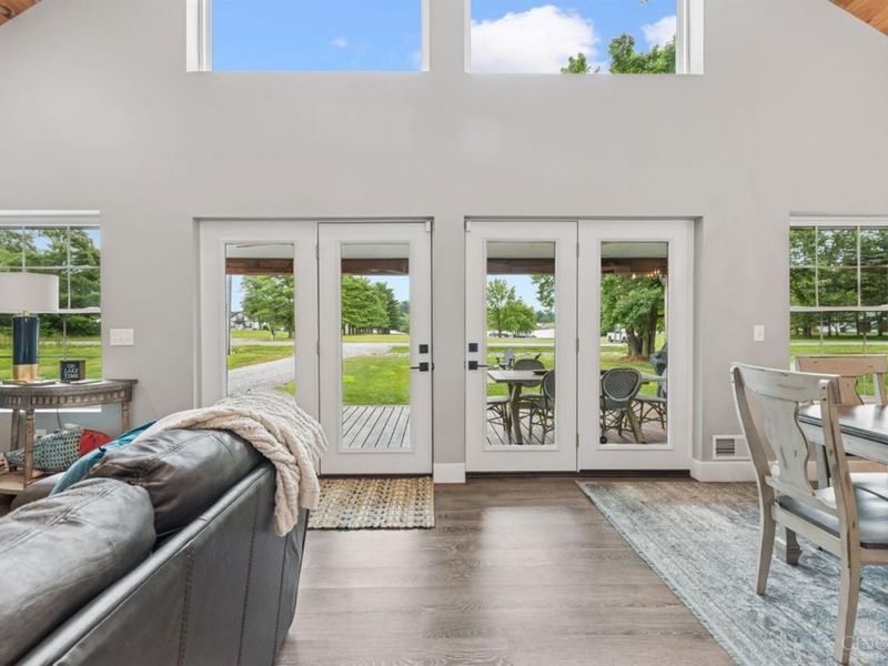 559 Waynoka Drive, Franklin Twp, OH 45171 Photo 12