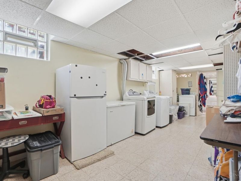 5655 Midforest Lane, Cincinnati, OH 45233 Photo 17