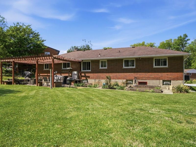 5655 Midforest Lane, Cincinnati, OH 45233 Photo 19