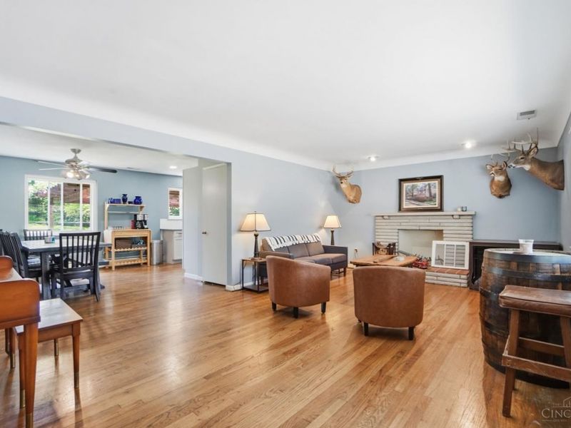 5655 Midforest Lane, Cincinnati, OH 45233 Photo 3