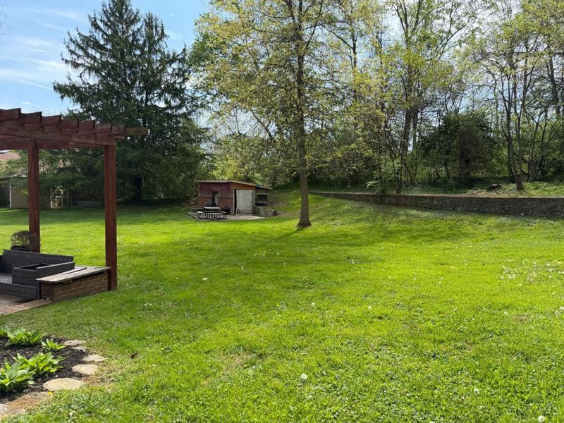 5655 Midforest Lane, Cincinnati, OH 45233 Photo 3