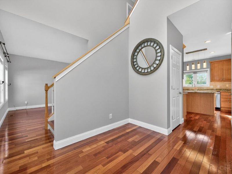 7824 Golden Meadow Drive, Deerfield Twp., OH 45040 Photo 6