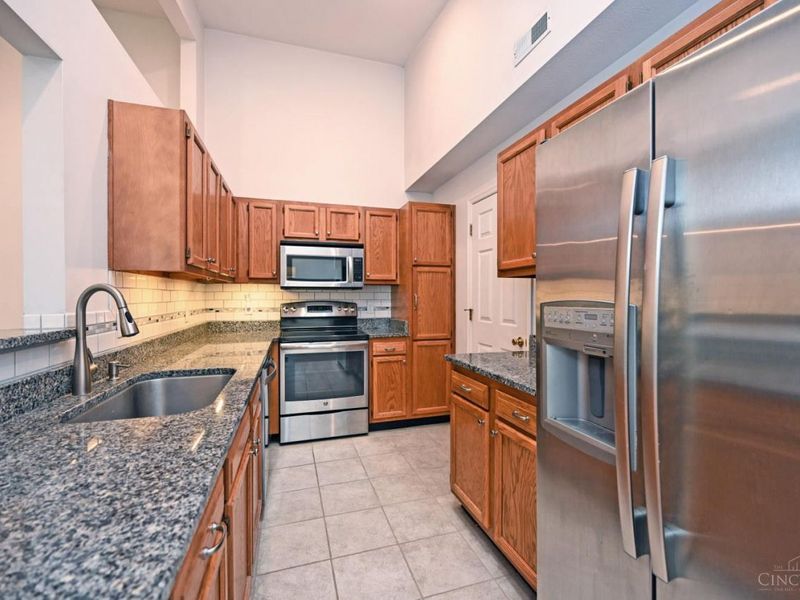 11971 Olde Dominion Drive, Unit 7, Symmes Township, OH 45249 Photo 12