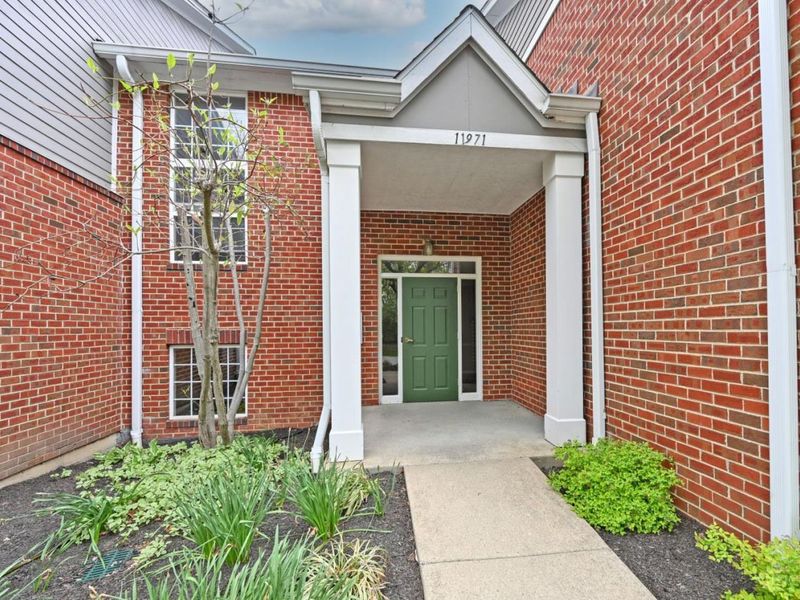 11971 Olde Dominion Drive, Unit 7, Symmes Township, OH 45249 Photo 2
