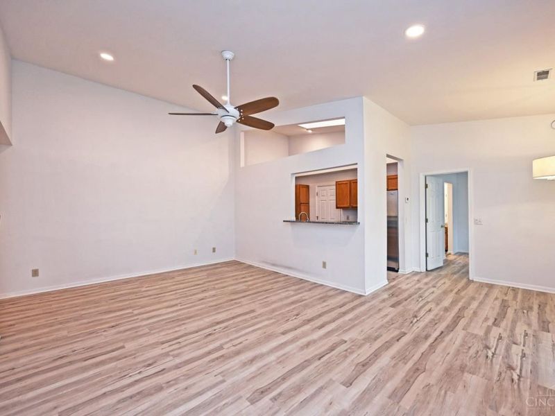 11971 Olde Dominion Drive, Unit 7, Symmes Township, OH 45249 Photo 6