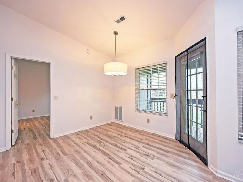 11971 Olde Dominion Drive, Unit 7, Symmes Township, OH 45249 Photo 8