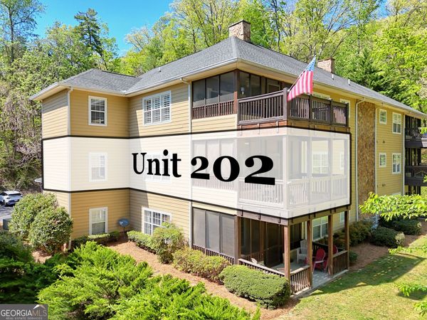 146 Gleneagle Court, Unit 202, Clayton, GA 30525
