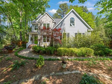 2112 Ridgefield Drive, Chapel Hill, NC 27517