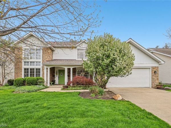 3 Wenden Court , Bratenahl, OH 44108